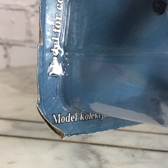 UK Avro Lancaster B Mk I, RAF No. 617 Squadron, 1945 Aircraft Amercom Collection - Picture 13 of 13